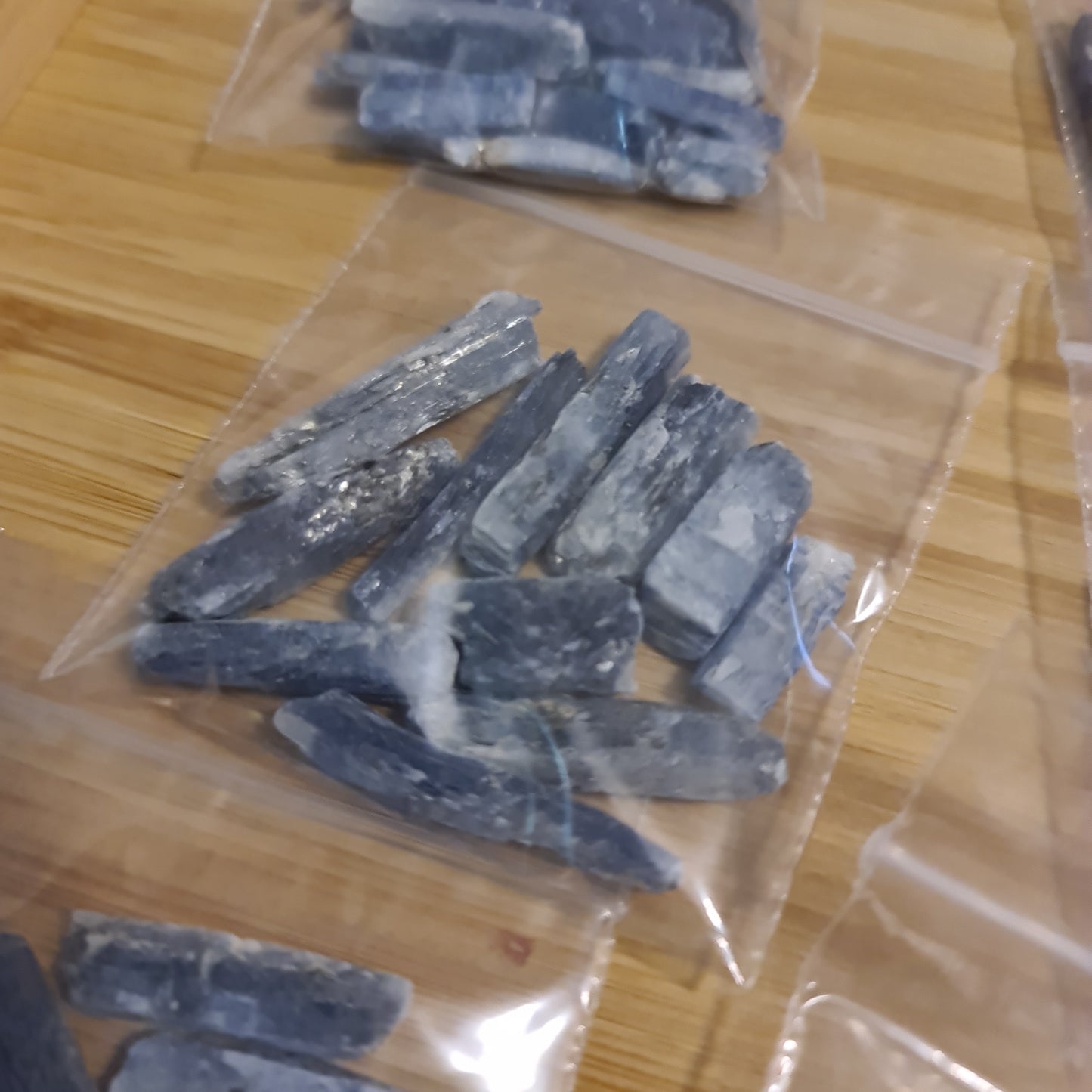 Kyanite Pieces (25g bags)