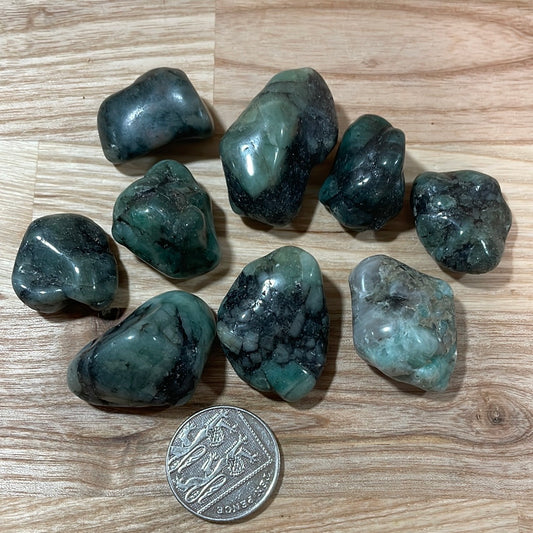 Emerald Tumblestone Large